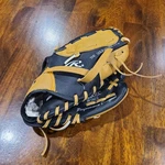 Rawlings Baseball Glove PL100EC 10" Youth Mitt Right Hand Throw Tee Kids. Fixed Price $12.95.