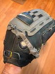 Nike Dri Fit Show Series 1300 Baseball Softball Glove 13" Rht Black - Guc. Fixed Price $19.88.