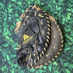 Akadema Professional AEA65 Rht Catchers Mitt 13" Read. Fixed Price $23.99.