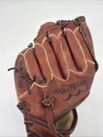 Louisville Slugger LSG29N Graig Nettles Ladder Web Leather Glove Right Hand. Fixed Price $23.90.