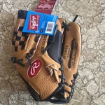 New Rawlings PP2109TB Player Preferred Leather Baseball 11 1/2 Glove Rht. Fixed Price $40.00.