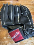 Louisville Slugger HBG40 12 Baseball Glove Palm Players Series Eric Davis. Fixed Price $21.50.