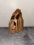 Louisville Slugger Glove Autographed Model LSG44 Top Grain Cowhide Rht Ez-trap. Fixed Price $14.55.