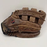 Spalding SC2-L Competition Series Baseball Glove W/oil Tanned Leather Rh Throw. Fixed Price $13.00.