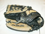 Mizuno GEV-1205 Evolution Professional Model Left Hand Thrower Lht Glove. Fixed Price $40.00.