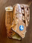 Vintage Never Used Worth BD5-13R Deep Pocket Baseball Softball Glove Lefty. Fixed Price $39.00.