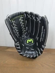 Franklin 22611-12 Right Hand Throw Cfs Black Fieldmaster Series Baseball Glove. Fixed Price $15.00.