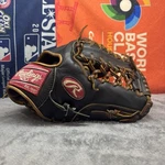 Rawlings Heart Of The Hide PRO200-4JBT Rht Baseball Glove 11.5" (used). Fixed Price $155.00.