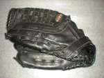 Easton Black Magic BMX14B 14" Baseball Glove Mitt Left Handed. Fixed Price $29.89.