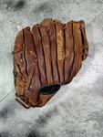 Mizuno Professional Model Gsl 1150 Baseball Glove 11.5 Inch Rht Infield Leather. Fixed Price $20.99.