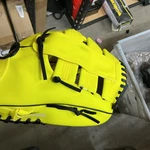 Nwot Dribble Up Smart Baseball Glove Size 11.5 Rht Right Hand Thrower. Fixed Price $24.95.