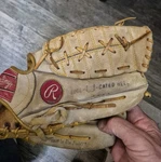 Rawlings Baseball Glove GJ90. Fixed Price $10.00.