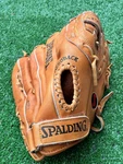 Spalding Competition Series SC4 12.5" Right Hand Thrower Baseball Glove 42-457. Fixed Price $16.99.