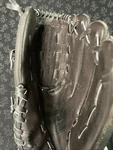 Macgregor M600 93630 Rht Leather Baseball Glove Mitt. Fixed Price $18.00.
