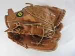 Wilson A9610 FP1 Fast Pitch Rh 11 1/2" Baseball Softball Glove. Fixed Price $7.59.