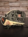 Wilson A500 11.5 Youth Broken In Baseball Glove Black White Rht Quick Fit. Fixed Price $49.99.
