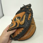 Louisville Slugger Bionic Series LS213 Catcher Glove ( Right Hand Throw ). Fixed Price $27.00.