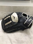 Mizuno GMVP1400-PSES8 Gold Black Prime Softball Glove Left Throw Nwotags. Fixed Price $135.00.