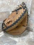Macgregor Catcher S Mitt MCCM100X 33 Right Hand Thro, Very Good. Fixed Price $55.00.