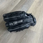 Mizuno Gpp 1257D4 12.5 Softball Glove (left Hand Throw). Fixed Price $33.25.