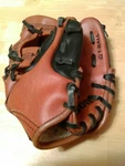 Wilson Barry Larkin T-ball 9" Glove Model A0300 AS9 Right Hand Thrower. Fixed Price $8.55.