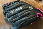 Mizuno Gpl 1205F1 Baseball Glove Rht. Fixed Price $20.00.