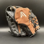 Easton GR12 12" Professional Genuine Leather Glove Rht. Fixed Price $34.99.
