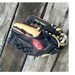 Rawlings Playmaker PM105BCCS 10.5" Leather Glove Black/tan/red Baseball. Fixed Price $12.00.
