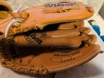 Wilson Advisory Staff Dual Hinge A2491 Baseball 11" Glove Right Hand Thrower. Fixed Price $16.55.