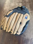 Wilson A300 Baseball Glove 115 A2457 Youth Rht - New. Fixed Price $25.00.