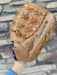 Japan Spalding 42-317 Jim Palmer Hof Professional E-flex Glove Baseball Rht. Fixed Price $55.00.
