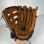 Macgregor MCFG125X 12.5" Rht "varsity Fielder" Baseball Glove Excellent. Fixed Price $51.99.