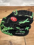 Rawlings Savage S100NG Model Kids Baseball Glove Inch Rht W/ball - Euc. Fixed Price $29.99.