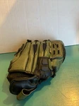 Wilson Ez Catch T-ball Glove 10" Inch Green Black Rh Throw AO325 Z10. Fixed Price $10.00.