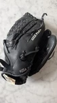 Mizuno Prospect GPP1075Y1 Youth 10.75 In Baseball Glove Black Max Flex. Fixed Price $34.95.