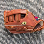 Mizuno MM1300 North American Steerhide Professional Model Baseball Glove - Lht. Fixed Price $34.99.