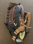 Tps Louisville Slugger Baseball & Softball Glove-dynasty Dys 1350 13.5" Rht. Fixed Price $19.95.