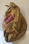 Rawlings RCM33 Lite Toe The Gold Glove Co. Catchers Mitt Rh Throw Barely Used. Fixed Price $27.00.