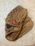 Louisville Slugger LPS26B 12.75 Baseball Mitt Glove Wave Boggs Right Throw. Fixed Price $14.66.