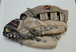 Spalding Jack Clark Competition Series Black Leather 13 Glove Rht 42-119. Fixed Price $13.59.