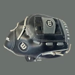 Wilson A200 Youth T-ball Glove For Right Hand Throw 10 Preowned. Fixed Price $12.00.