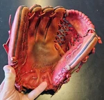 Rare Red Rawlings Heart Of The Hide Hoh PRO88 11.25 Trapeze Web Baseball Glove. Fixed Price $200.00.