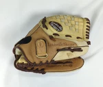 Lisa Fernandez Signature Series Louisville Slugger FP1201P Fast Pitch Glove. Fixed Price $26.99.