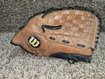 Wilson A0500 P125 12.5IN Baseball Glove Leather Adjustable Adult. Fixed Price $60.00.