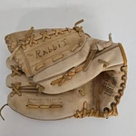 Vintage Wilson A2163 Jim Catfish Hunter Lht Baseball Glove. Fixed Price $9.79.