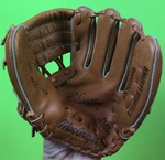 Vintage Macgregor MG5 Roy Smalley Youth Baseball Glove Mitt Left Hand Catch Rht. Fixed Price $15.00.