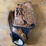 Louisville Slugger Tps A1300 Baseball Glove Left Hand Throw Very Good. Fixed Price $44.95.