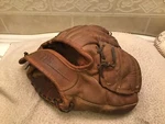 Wilson Usa Larry Sherry A2270 10.5 Youth Baseball Softball Glove Right Throw. Fixed Price $45.00.