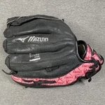 Mizuno Prospect Jennie Finch GPP1007 Softball Glove Rht Right Hand Thrower. Fixed Price $16.50.