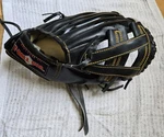 T-ball Usa T100 9 1/2" Black Leather Baseball Glove Left Hand Throw Crafted. Fixed Price $10.00.